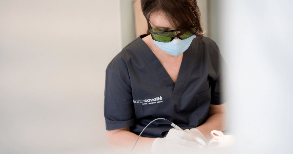 Tratamiento de la periodontitis en Oviedo