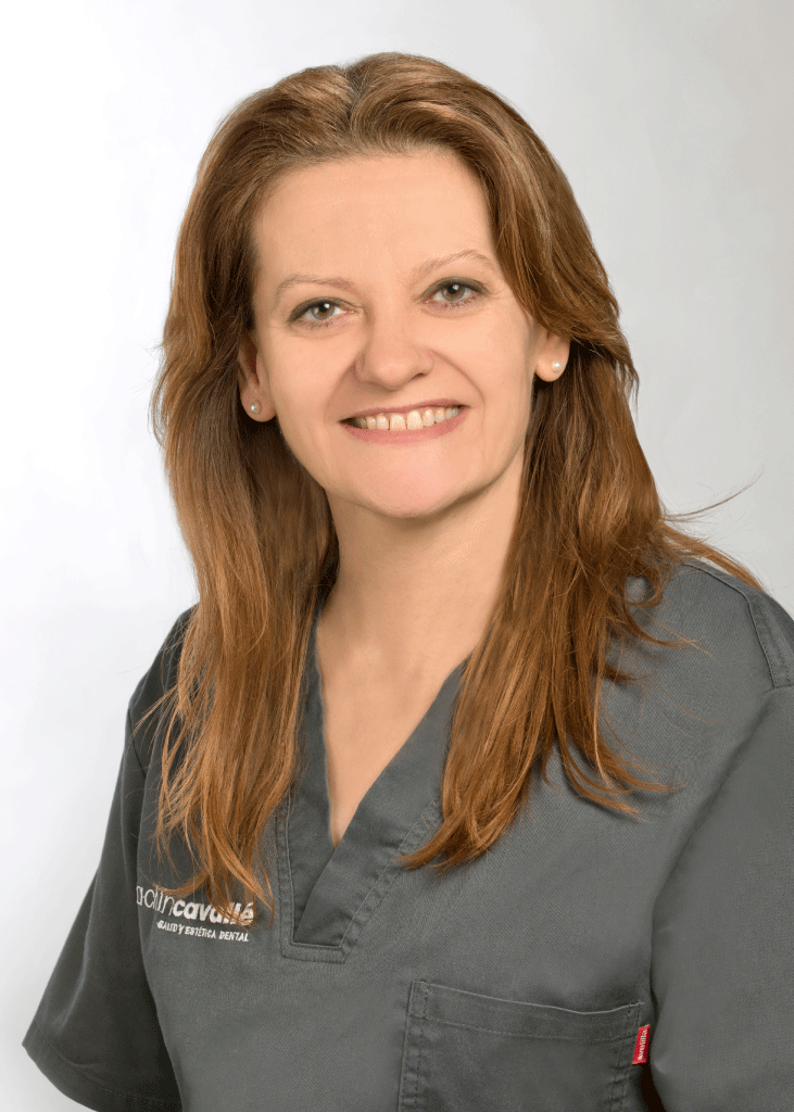 María Escudero, higienista dental