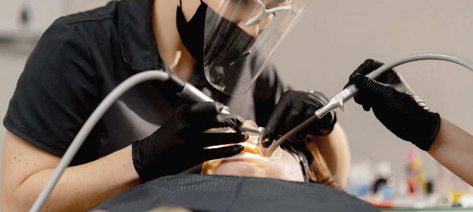 Limpieza dental en Machín Cavallé